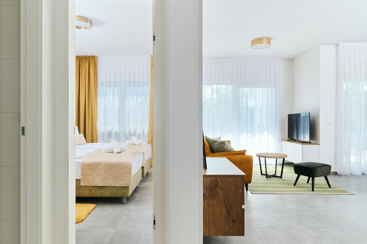 Apartments San Maris 2 우마그 외부 사진