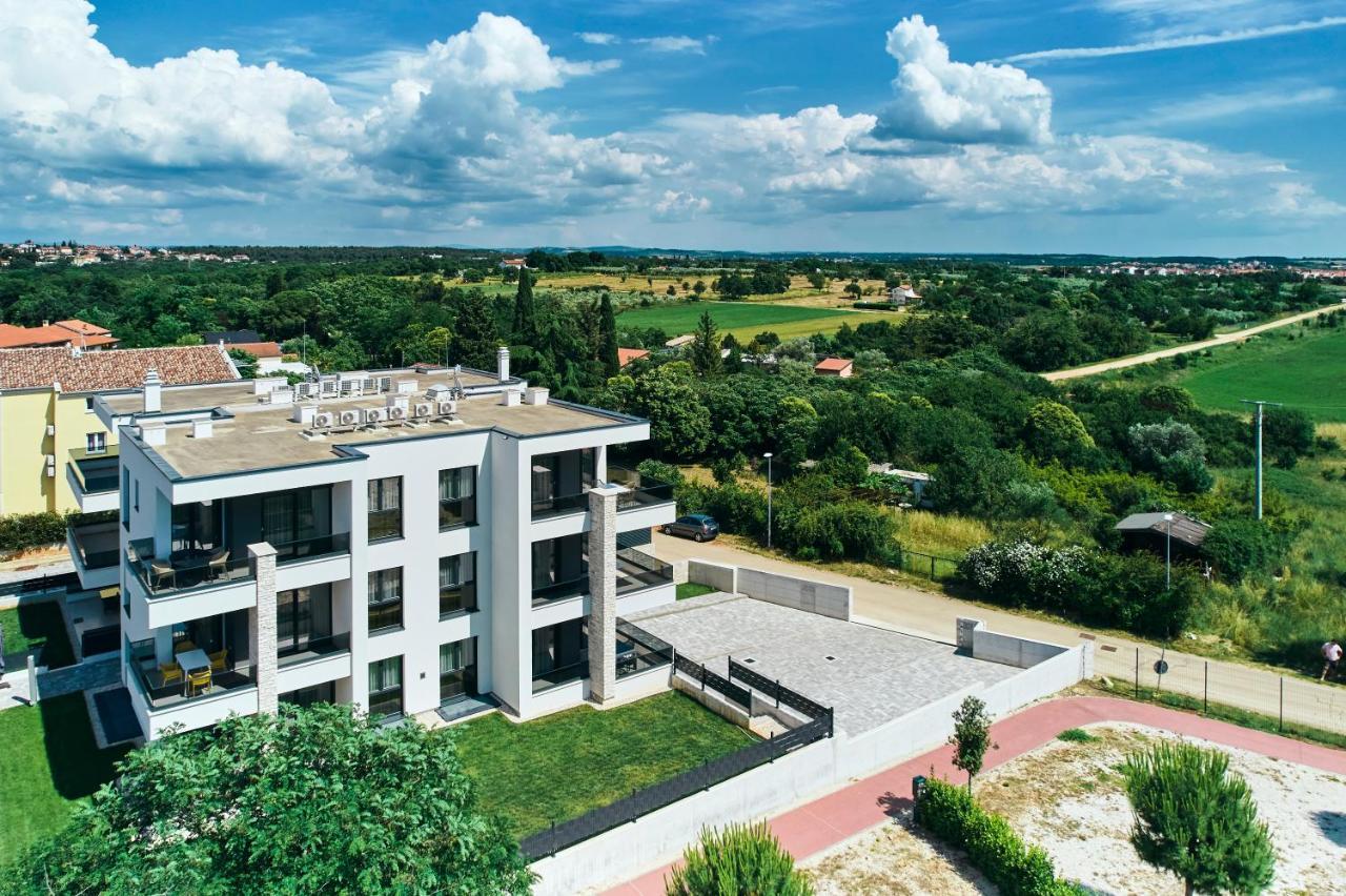 Apartments San Maris 2 우마그 외부 사진