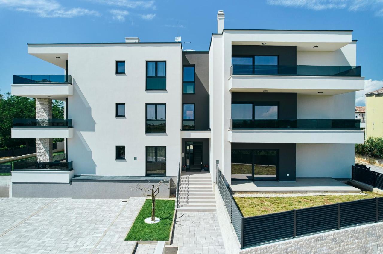 Apartments San Maris 2 우마그 외부 사진